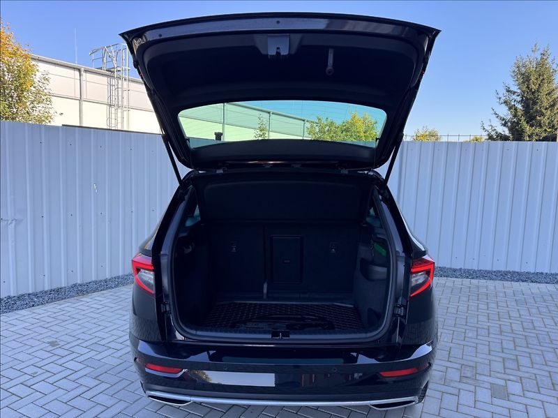 Škoda Karoq 1,5 TSI DSG SPORTLINE DPH ČR - fotka 12 z 50