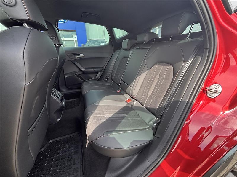 Cupra Formentor 1,5 TSI 110 kW DSG - fotka 13 z 34