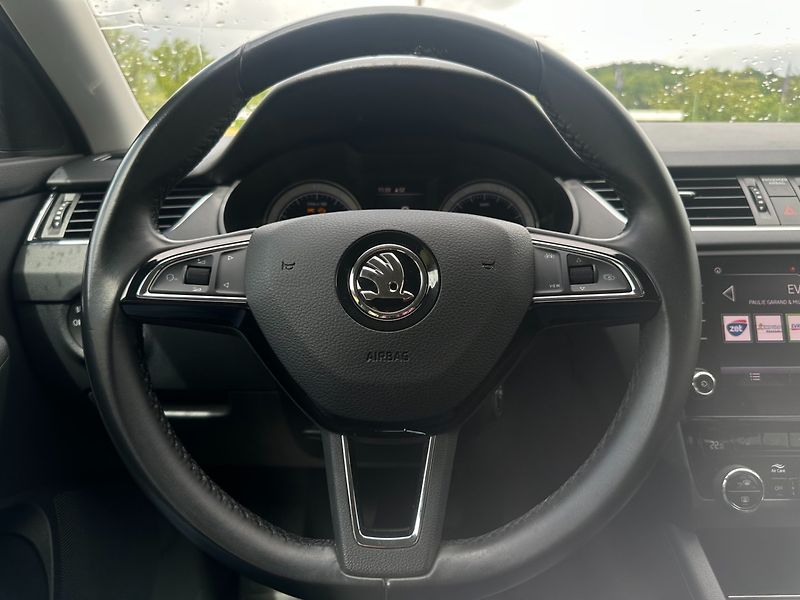 Škoda Octavia (2019) 1.5 TSi 110KW/1MAJ/ČR/Výhřev - fotka 29 z 40
