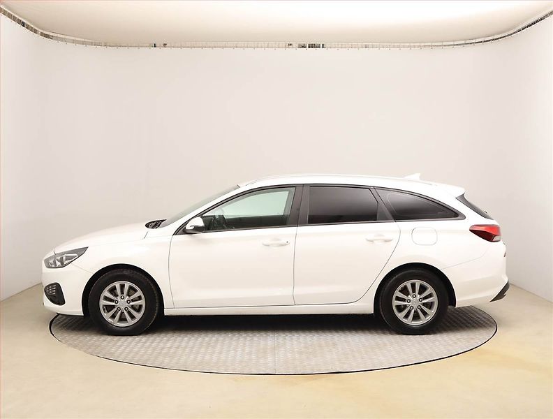 Hyundai i30 (2021) 1.6 CRDi, ČR,1.maj, Serv.kniha - fotka 3 z 23