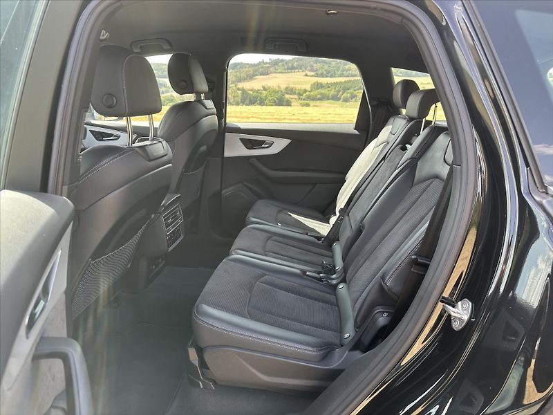 Audi Q7 3.0 - fotka 28 z 36