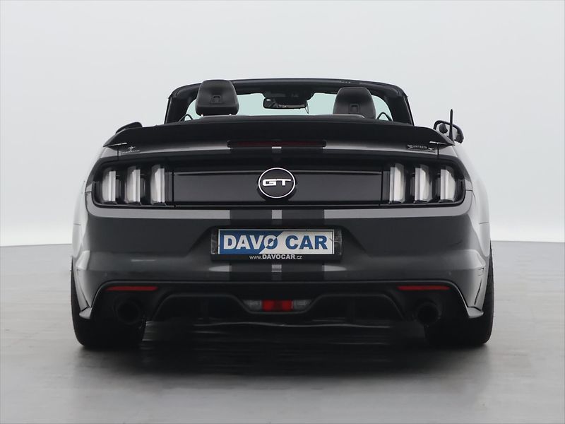Ford Mustang GT 5,0 V8 534kW Kabriolet DPH - fotka 14 z 38