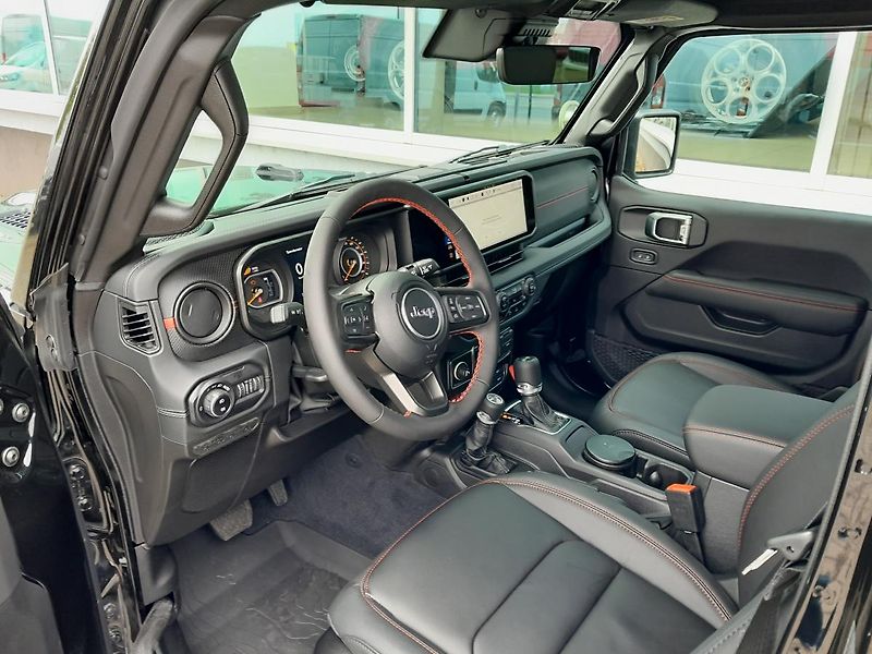 Jeep Wrangler (2026) Unlimited 2,0T  Rubicon ČR - fotka 20 z 38