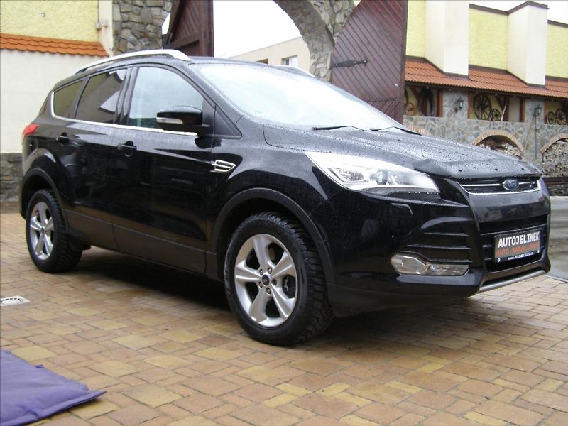Ford Kuga 2,0   TDCI 2 majitel - fotka 7 z 30