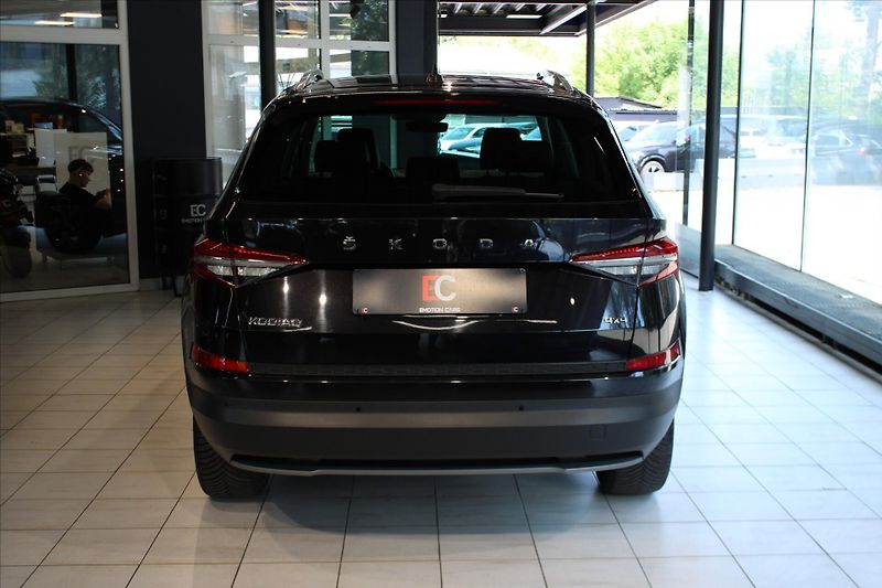 Škoda Kodiaq TDi DSG 4x4 Style ACC/Fullserv - fotka 5 z 33