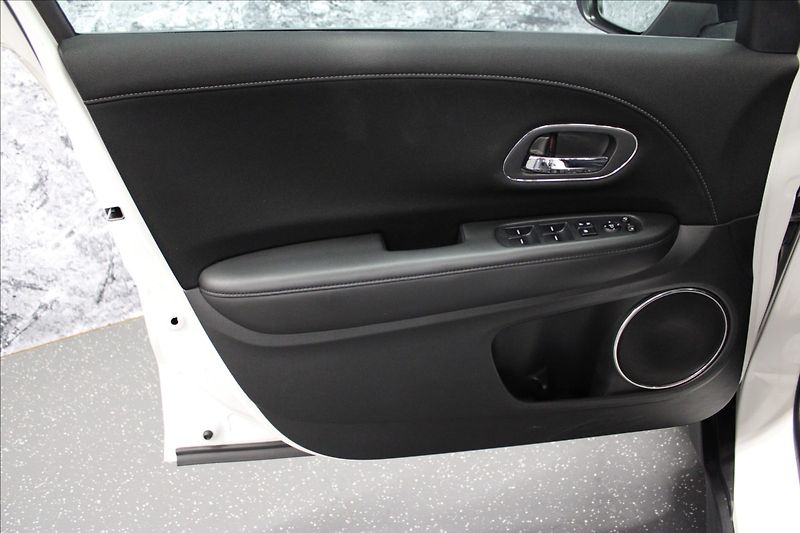 Honda HR-V 1,6 i-DTEC PANORAMA 1.majitel - fotka 6 z 32