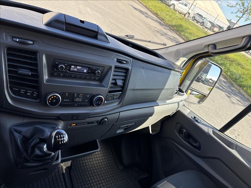 Ford Transit 2,0 EcoBlue Mhev 96kW K.Van L2 - fotka 31 z 33