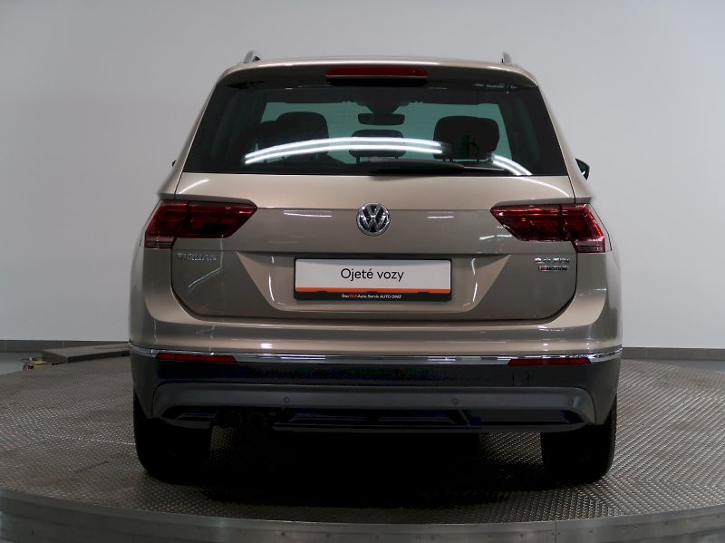 Volkswagen Tiguan (2016) HIGHLINE 2.0TDI 4x4 DSG TAŽNÉ - fotka 9 z 35