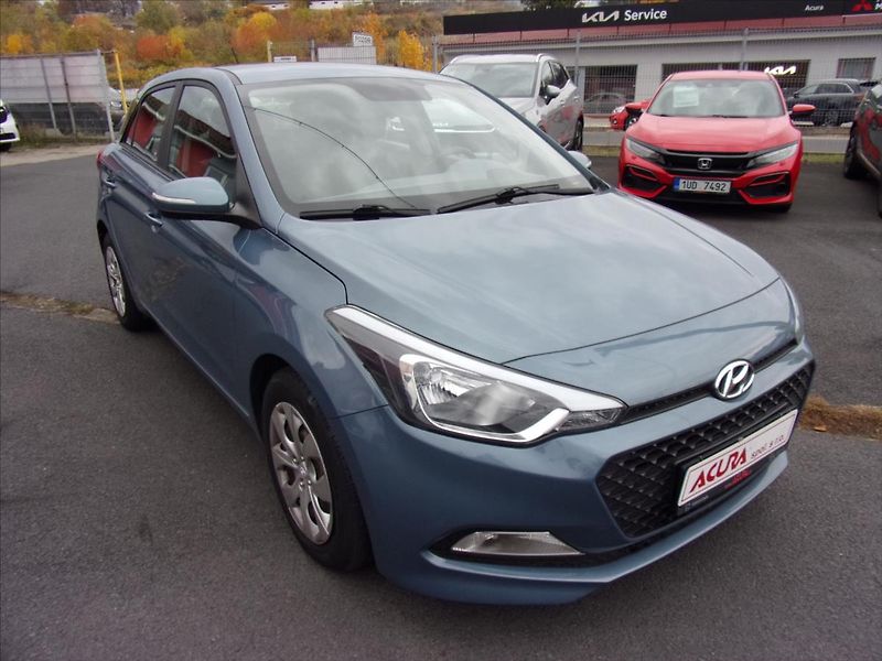 Hyundai i20 1,3 Classic - fotka 1 z 26
