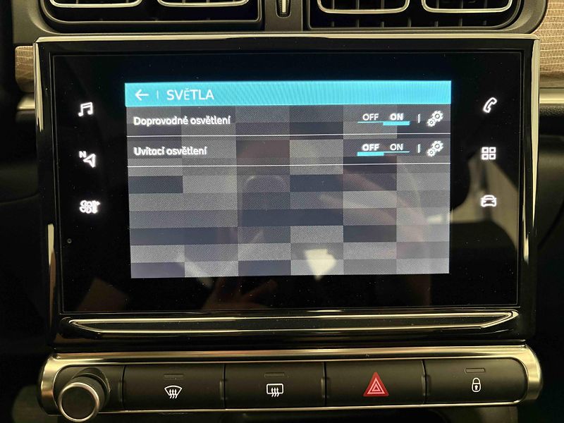 Citroën C3 (2022) Shine 1.2 PureTech 110K EAT6 - fotka 30 z 37