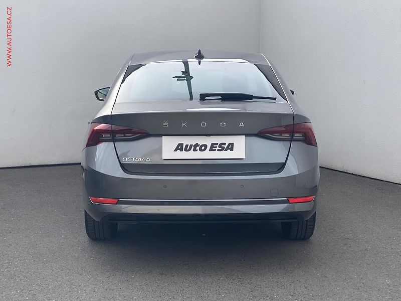 Škoda Octavia (2021) 2.0 TDi, ČR, Style, DSG. LED - fotka 5 z 21