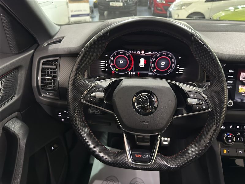 Škoda Kodiaq 2,0   TDI RS 176KW 4X4 WEBASTO - fotka 29 z 41