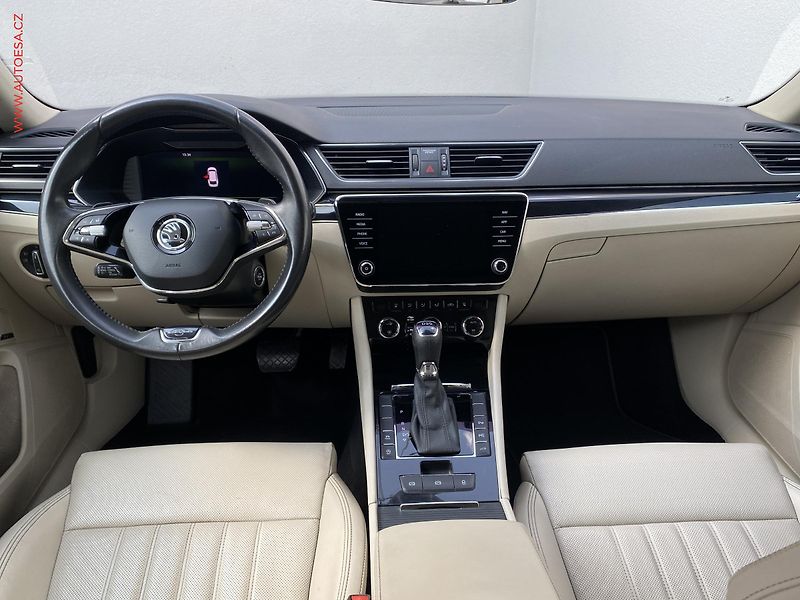 Škoda Superb (2022) 2.0 TDi, ČR, L&K, DSG, LED - fotka 8 z 20