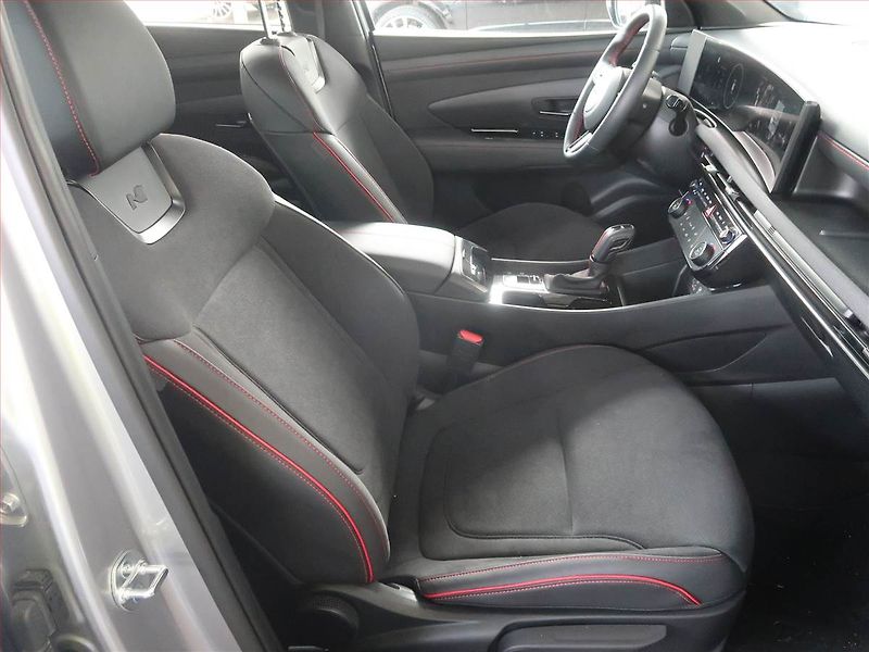 Hyundai Tucson (2025) 1.6 T-GDI, N- Line, Navigace - fotka 9 z 19