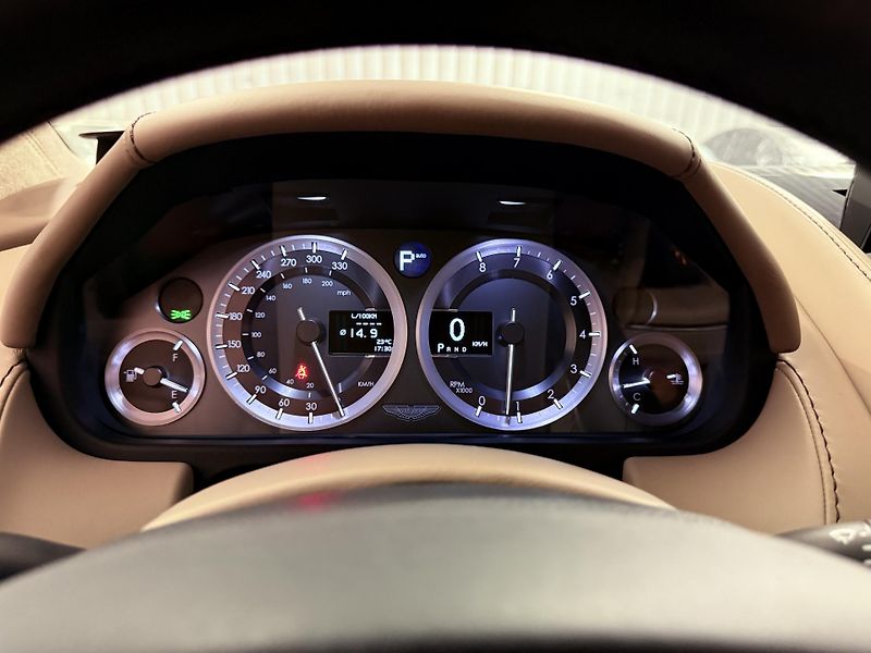 Aston Martin Rapide (2016) S 6.0 560PS,AT-8ST,SERVIS - fotka 43 z 72