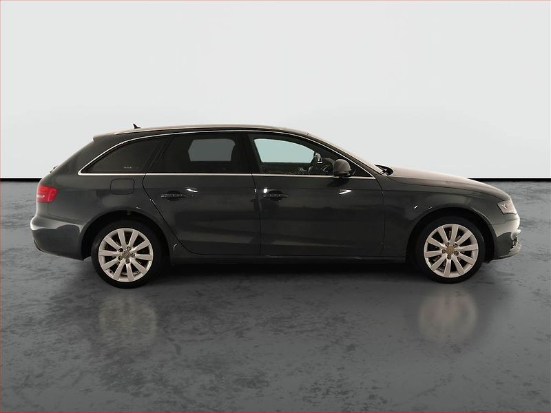 Audi A4 (2008) 3.0 TDI, 4X4, Serv.kniha - fotka 6 z 22