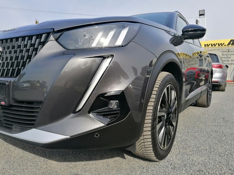 Peugeot 2008 (2021) 1.2 PureTech GT-Line AT/8 LED - fotka 30 z 33