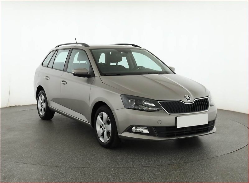 Škoda Fabia (2017) Ambition 1.2 TSI, Automat - fotografie inzerátu