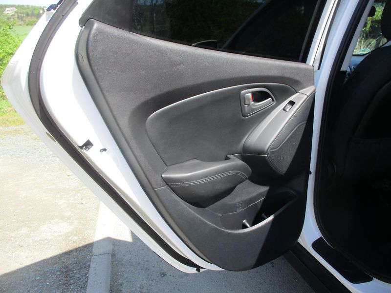 Hyundai ix35 1.6 GDi 99kW FINAL BLUE DRIVE - fotka 33 z 46