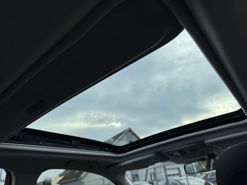Subaru Forester 2,0i A/T COMFORT, ČR, 1.MAJ. - fotka 20 z 30