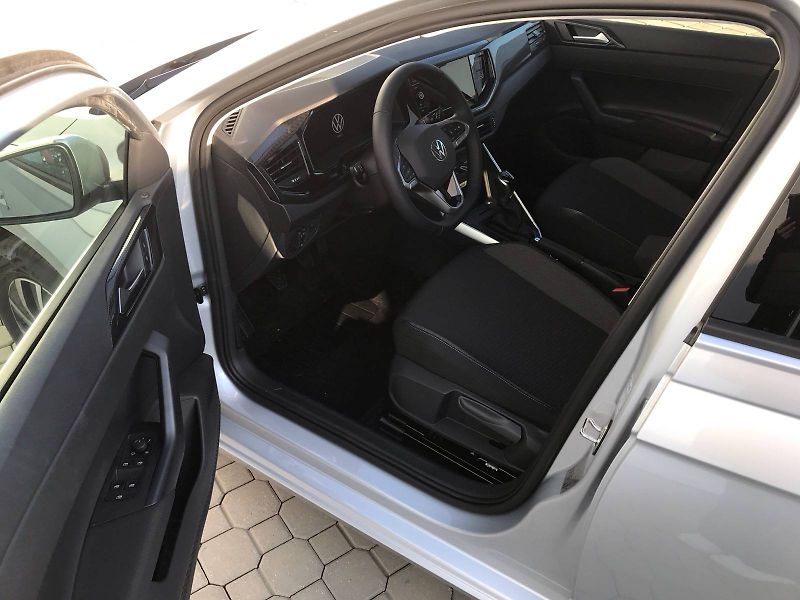 Volkswagen Polo (2025) People 5G 1,0TSI - fotka 5 z 8