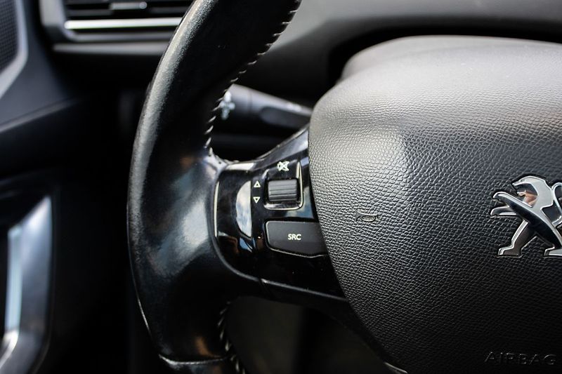 Peugeot 308 - fotka 19 z 36