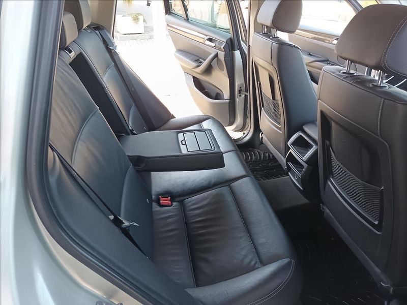 BMW X3 2,0 d,xDrive,KŮŽE,NAVI,TAŽNÉ - fotka 21 z 41