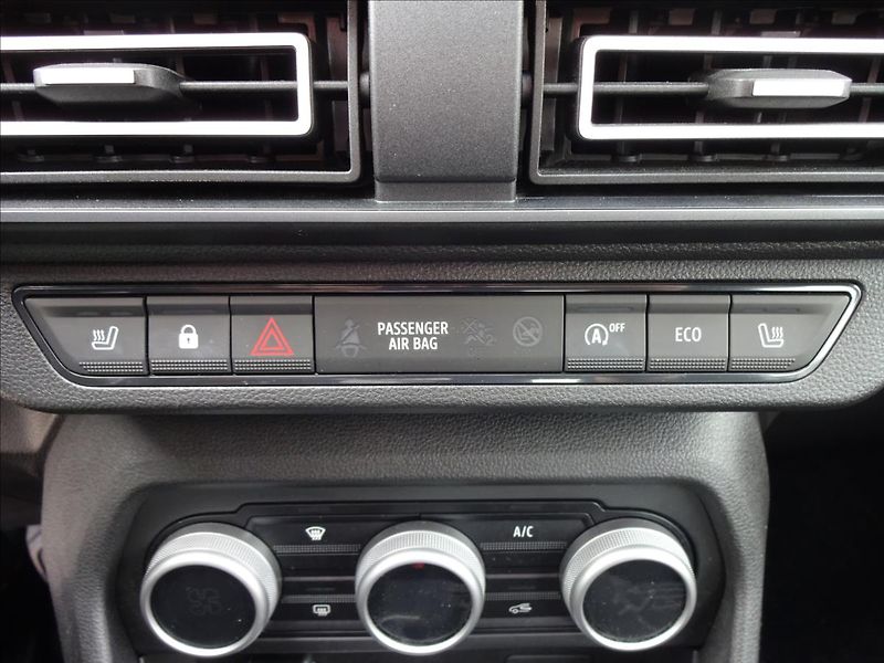Dacia Sandero 1,0 TCe 67kW - fotka 36 z 50