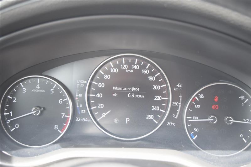Mazda 3 2,0 i 90KW NÍZKÉ KM KUŽE ALU - fotka 42 z 55