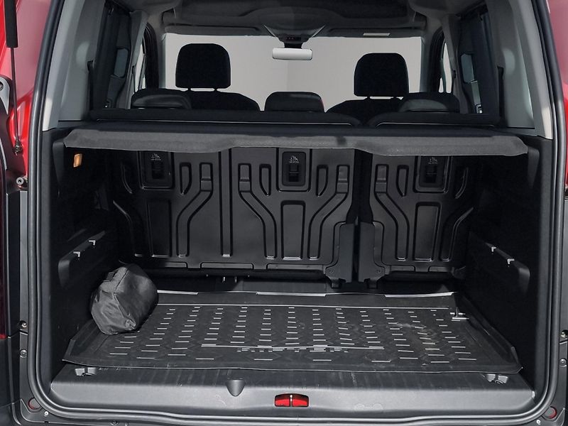 Peugeot Rifter (2019) ACTIVE 1.2 PureTech 81kW, ČR, - fotka 23 z 24