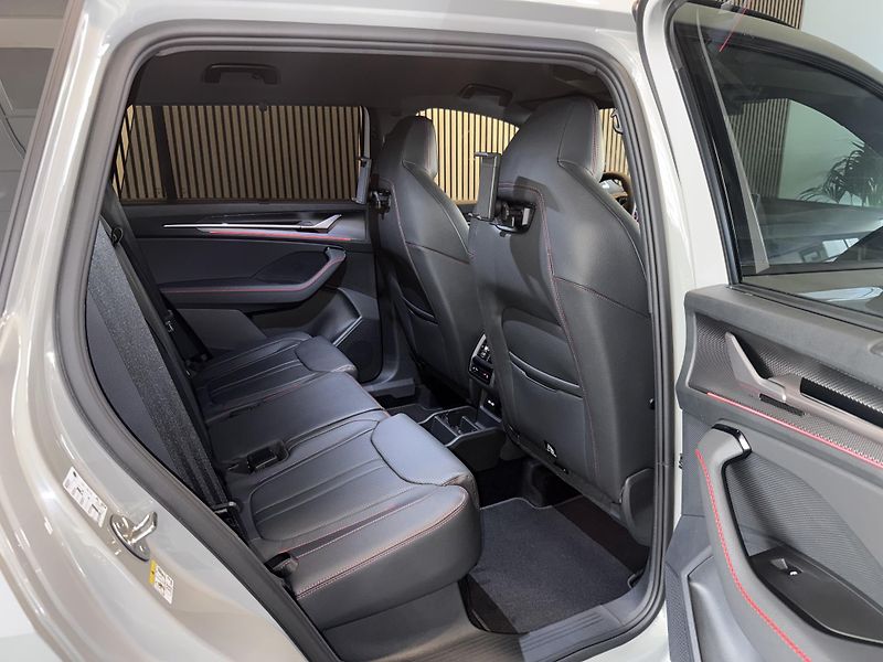 Škoda Kodiaq RS TSI Nez.Top Záruka Tažné CZ - fotka 18 z 48