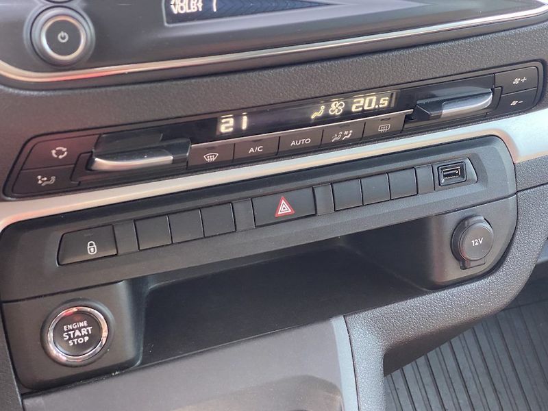 Toyota ProAce Verso 2.0D, ČR, Bussines L1, DPH - fotka 26 z 30