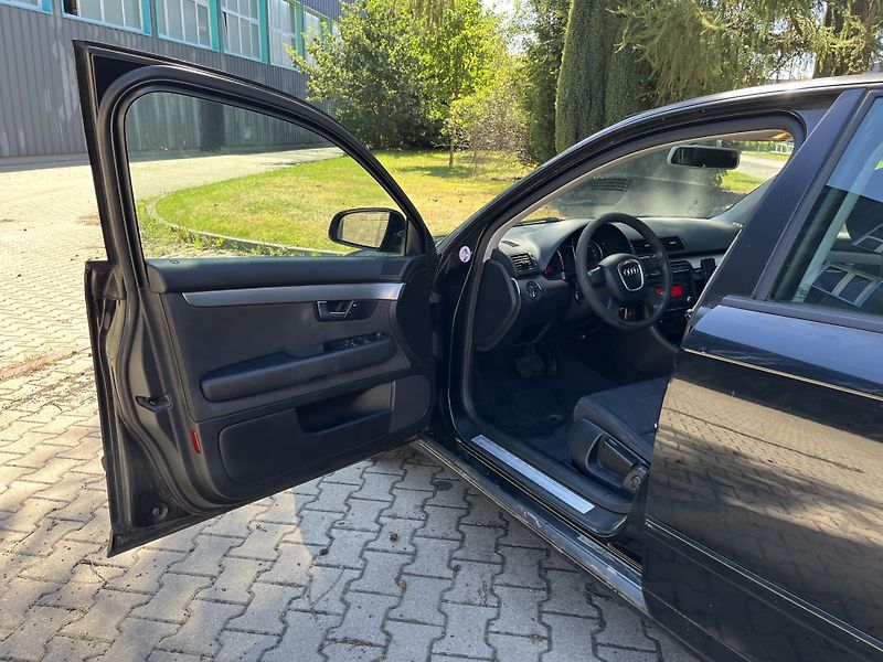 Audi A4 2,7 TDI V6 /132 kW /  - fotka 9 z 31