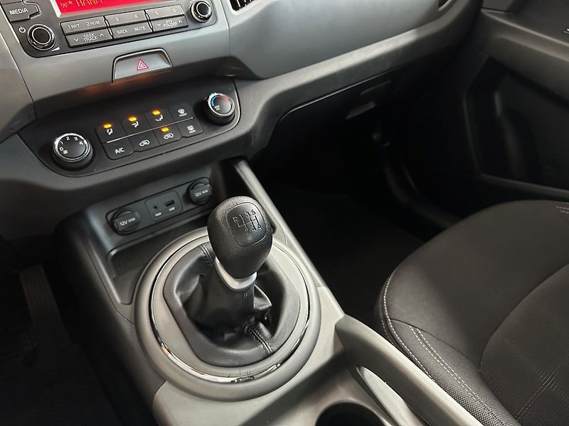 Kia Sportage (2015) 1.6 GDI Active - CZ - - fotka 12 z 18
