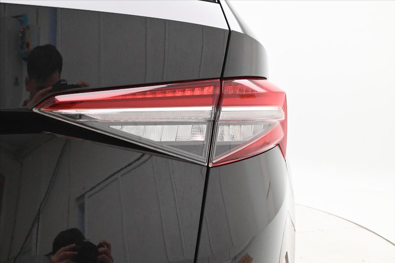 Škoda Kodiaq 2,0 TDI 110 kW DSG Ambition 7M - fotka 31 z 32