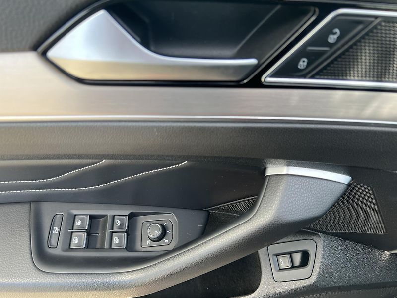 Volkswagen Passat (2020) 2.0TDi*140kW*DSG*ACC - fotka 12 z 32