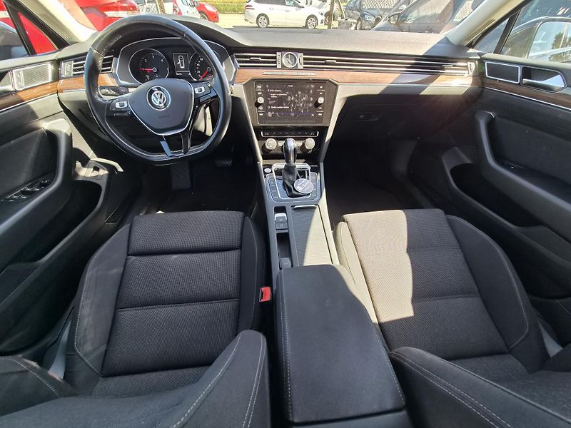 Volkswagen Passat Variant (2017) 2,0 TDI BMT DSG Com - fotka 5 z 9