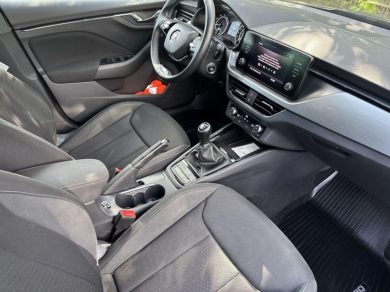 Škoda Kamiq (2023) 1.5 TSI Scoutline - fotka 8 z 30