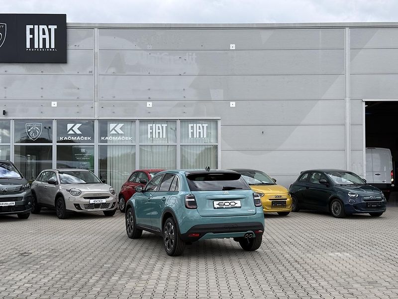 Fiat 600 (2026)  La Prima 1.2 Turbo Hybrid 145 - fotka 3 z 24