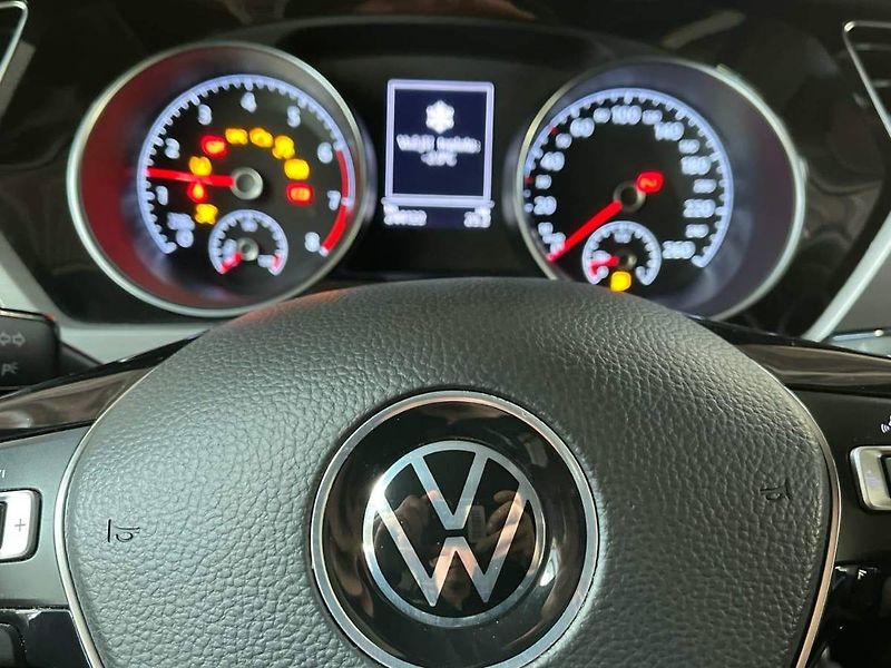 Volkswagen Touran (2021) 1.5 TSI DSG Comfortline - fotka 16 z 20
