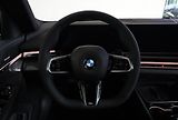 BMW Řada 5 540d xDrive Touring - náhled 10
