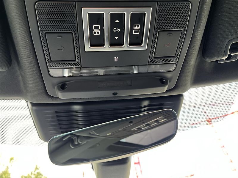 Land Rover Discovery (2026) 3,0 D350 LANDMARK AWD* - fotka 23 z 28