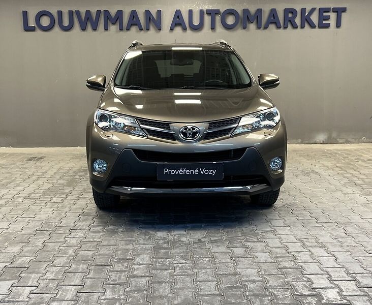 Toyota RAV4 2.2 AT D-CAT  ACTIVE DESIGN SM - fotka 4 z 15