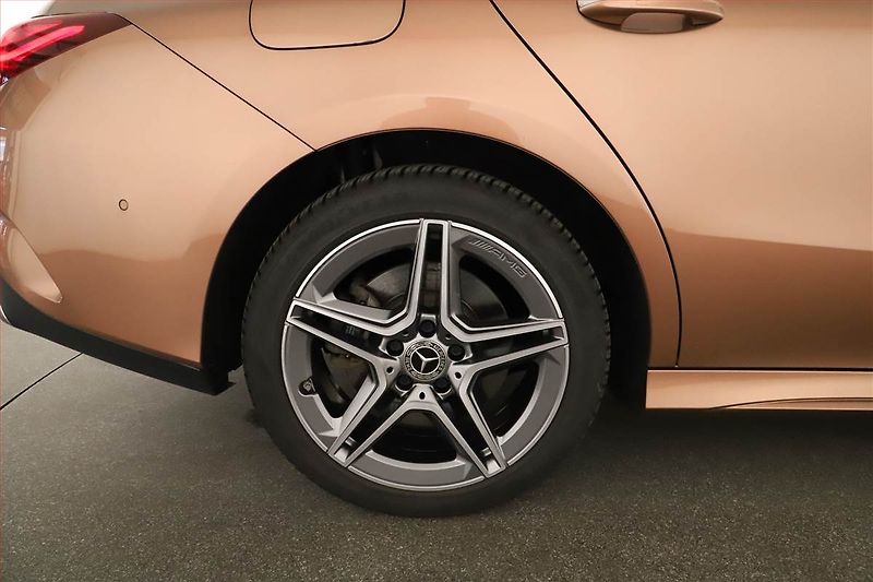 Mercedes-Benz CLA (2023) AMG Paket 250 e - fotka 12 z 20