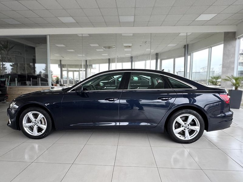 Audi A6 50TFSIe Quattro*360kam*KeyLess - fotka 8 z 38