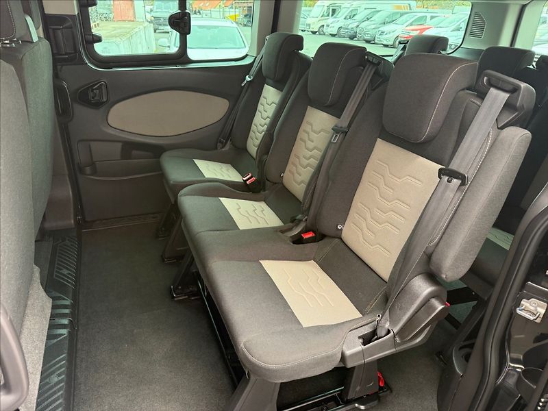 Ford Tourneo Custom 2,2 L2,Titanium,po servisu - fotka 20 z 29
