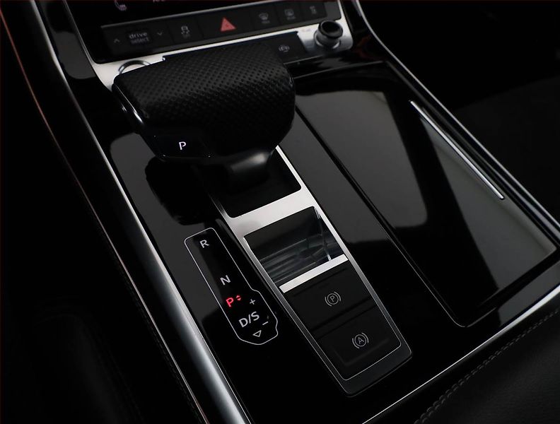 Audi Q8 (2018) 50 TDI - fotka 11 z 20