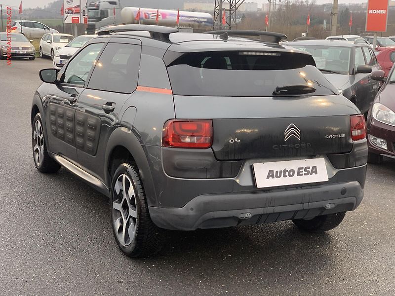 Citroën C4 Cactus (2016) 1.2 PT, Shine, kůže, navi - fotka 4 z 19