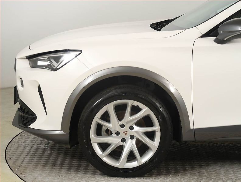 Cupra Formentor (2023) 1.5 TSI - fotka 14 z 20