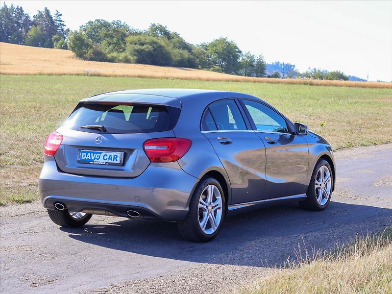 Mercedes-Benz Třídy A 2,1 200CDI 100kW Aut. Kůže - fotka 7 z 36